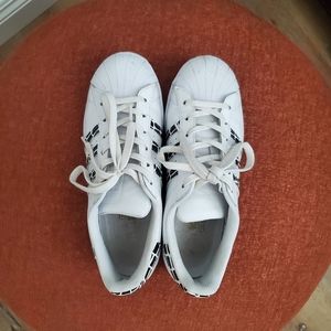 Adidas Superstar